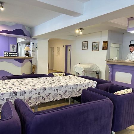 Хотел Рива Golden Sands Esterno foto