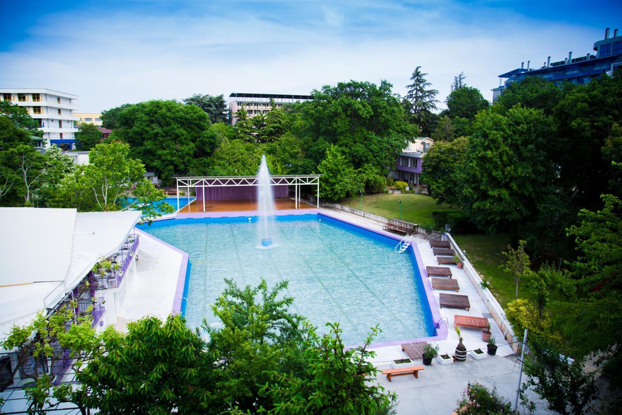 Хотел Рива Golden Sands Esterno foto