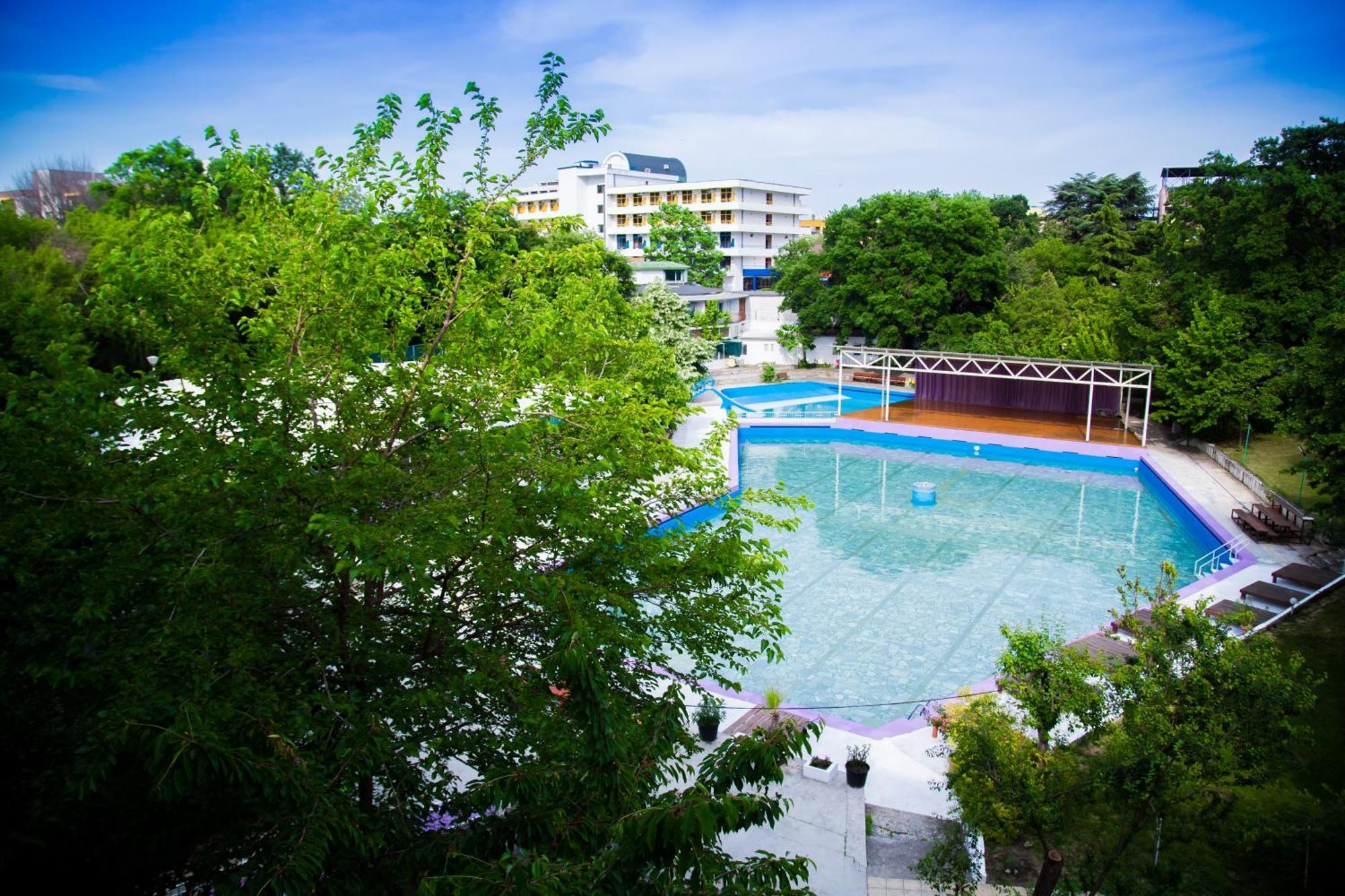 Хотел Рива Golden Sands Esterno foto