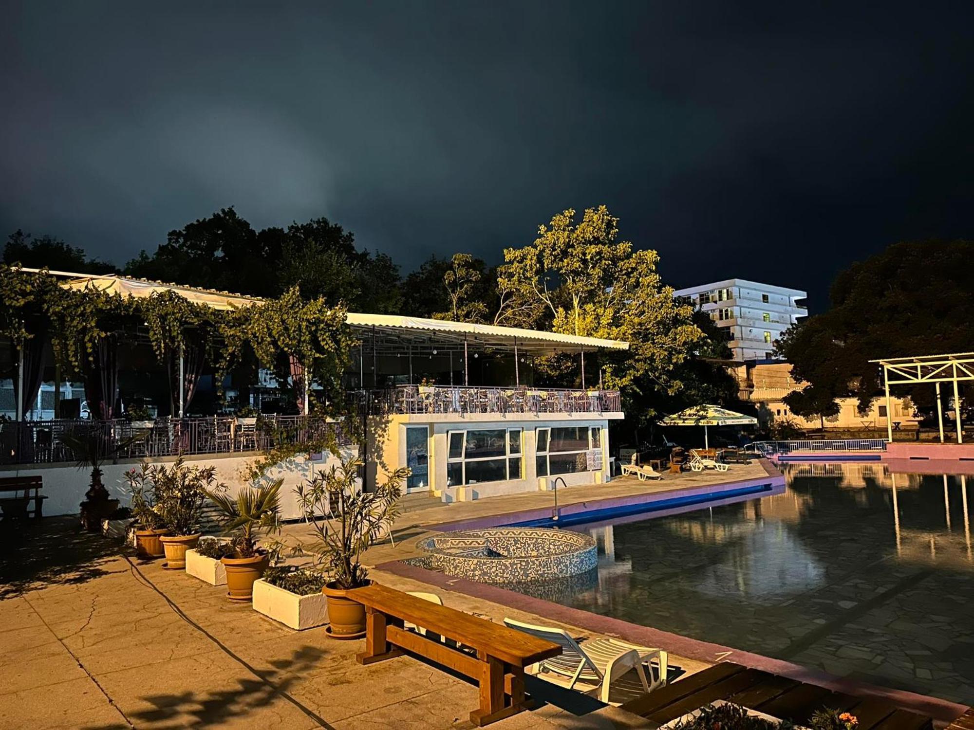 Хотел Рива Golden Sands Esterno foto