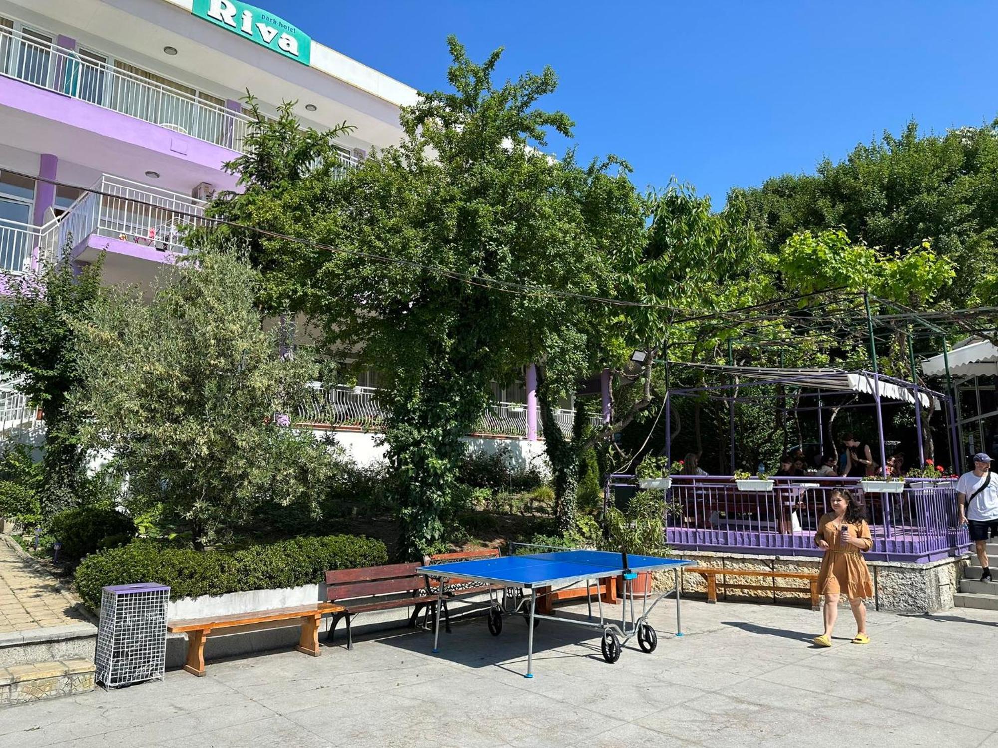 Хотел Рива Golden Sands Esterno foto