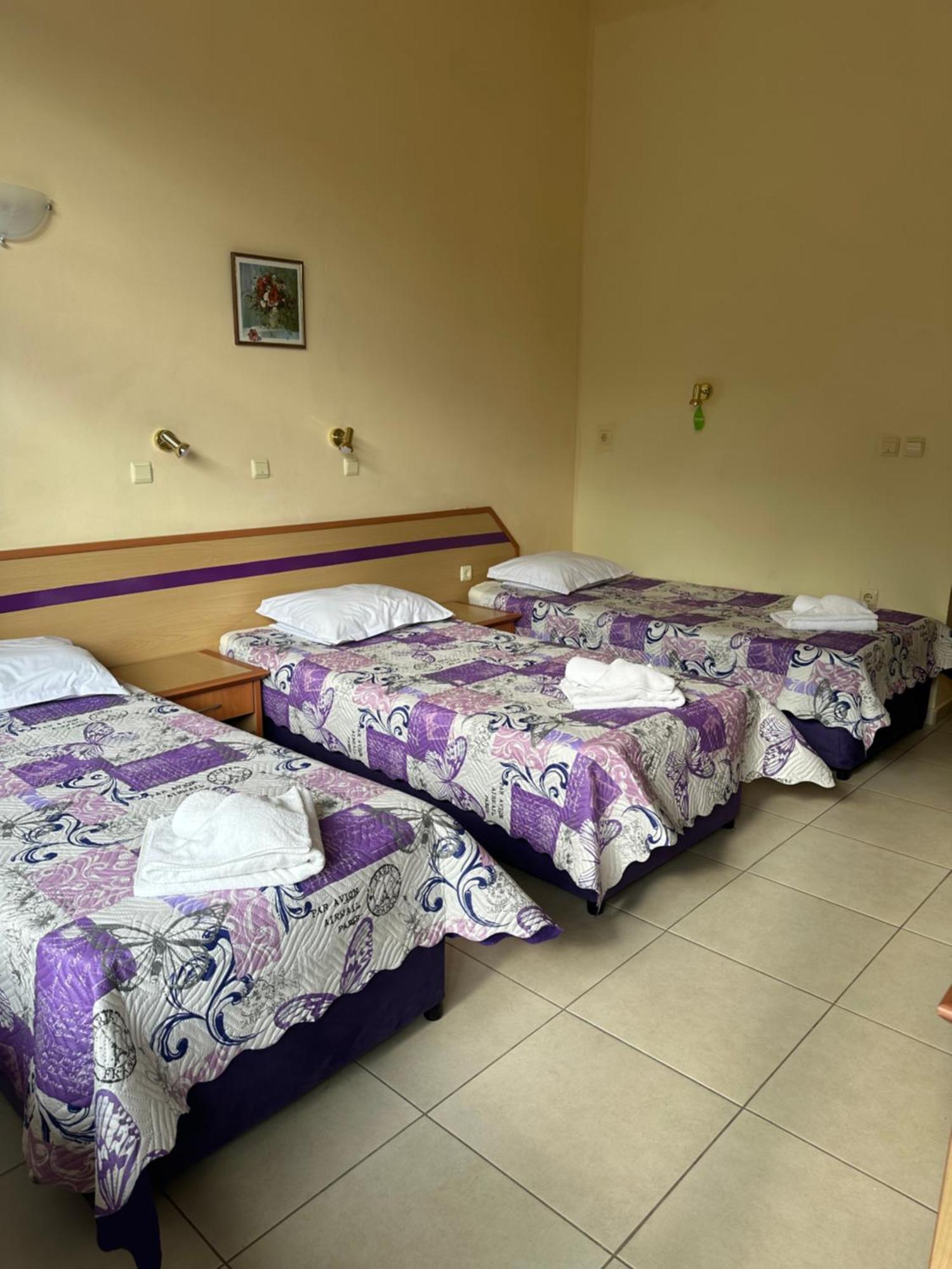 Хотел Рива Golden Sands Esterno foto